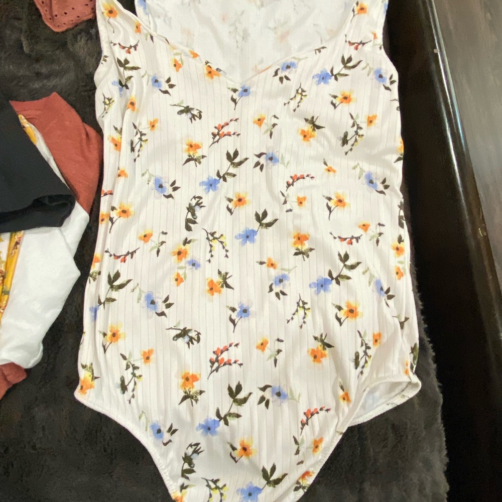 Flower bodysuit medium